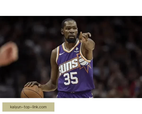 火箭险胜雄鹿升西部第五 杜兰特19分8篮板谢泼德9记三分创新高